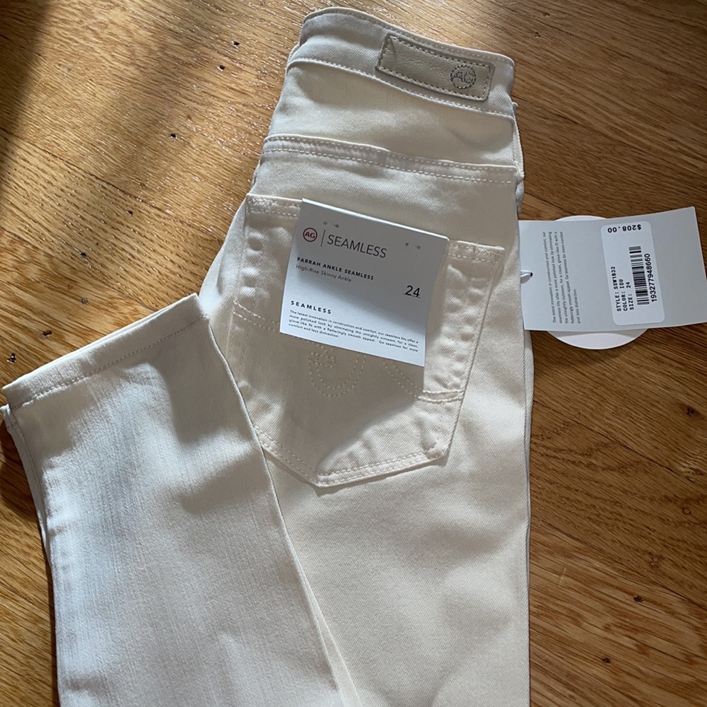 NEW AG Farrah cream high rise skinny jean size 24